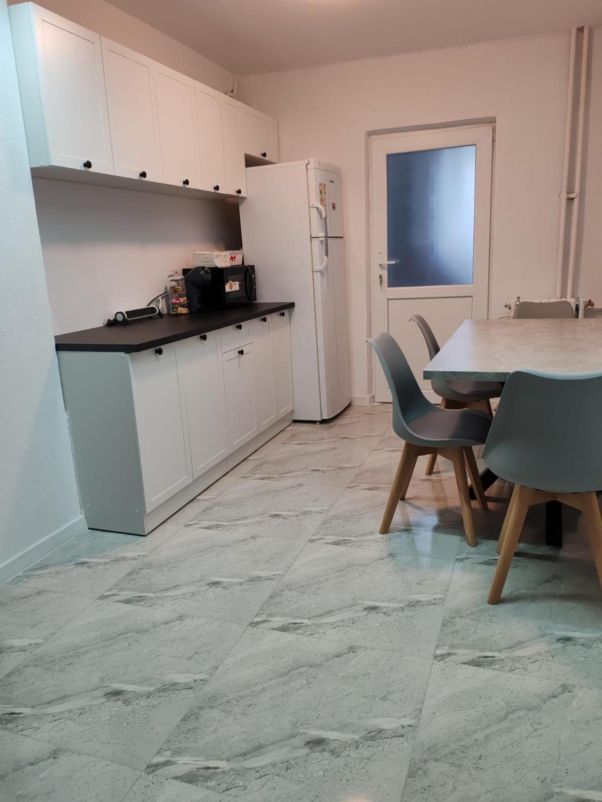 Garsoniera G3 Apartamento Craiova Exterior foto