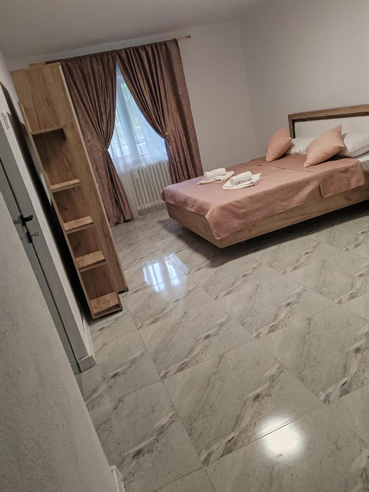Garsoniera G3 Apartamento Craiova Exterior foto